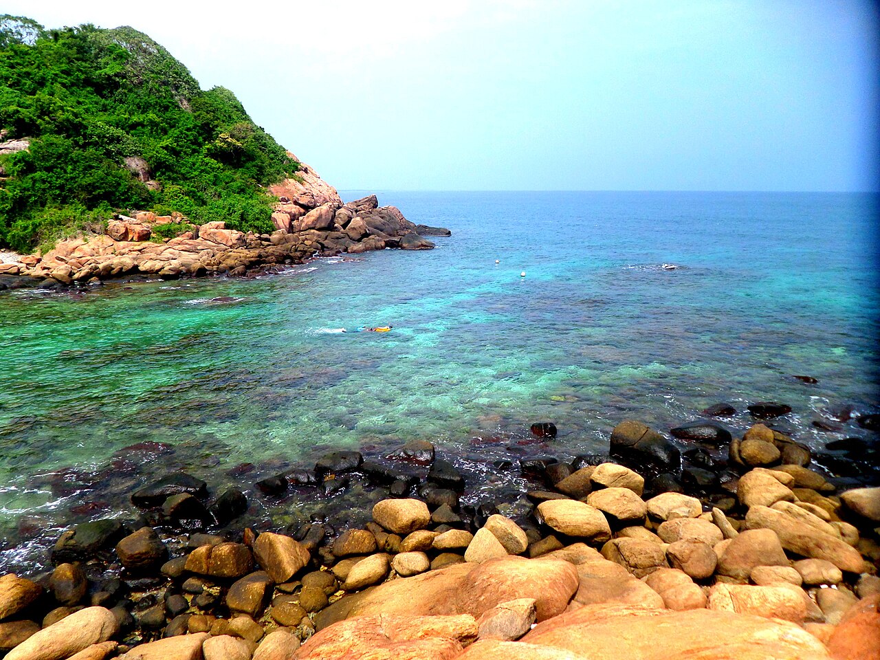 Clear water over the reef at Pigeon Island National Park