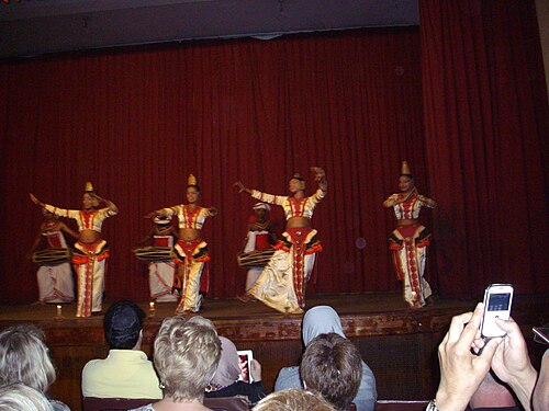 Kandy City & Cultural Tour - Sri Lanka day tour